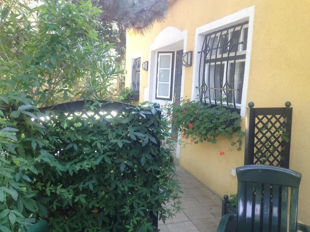 וינה Exquisites Gartenapartment In Eleganter Jugendstilvilla דירה