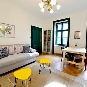  Apartment Quiet&green, With Terrace