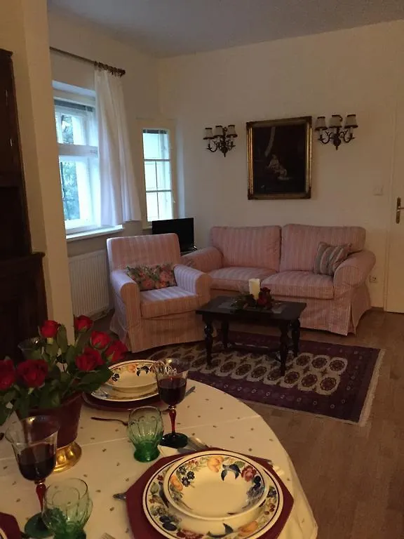 Exquisites Gartenapartment In Eleganter Jugendstilvilla Vienna